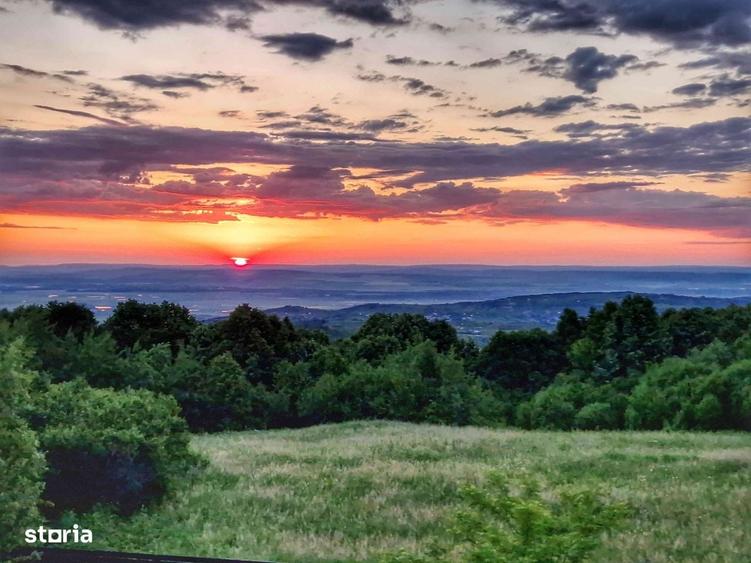Teren de 870 mp, în Păun