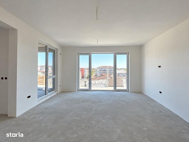 Apartament cu 3 camere decomandat în Central
