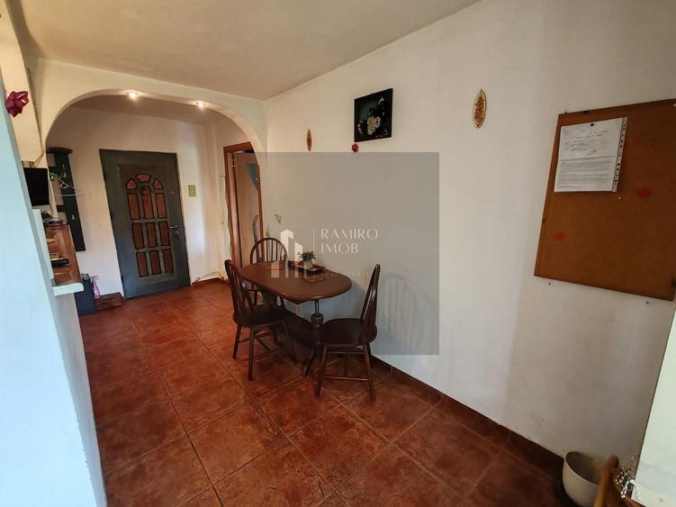 Apartament cu 2 camere decomandat în Rahova