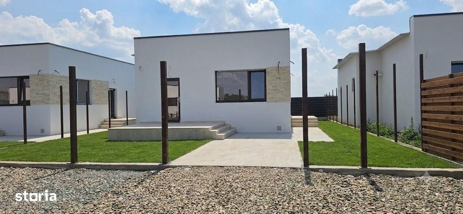 Casă cu 3 camere în Clinceni