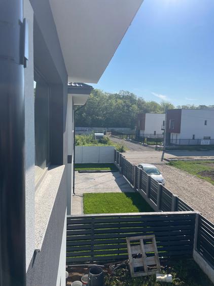 Casă cu 4 camere în Corbeanca