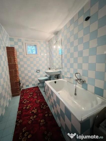 Casă cu 8 camere cu Teren 739 Mp în Mehala