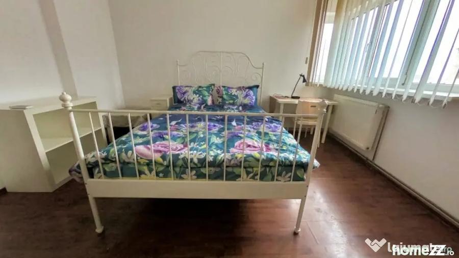 Apartament cu 2 camere decomandat în Moșilor