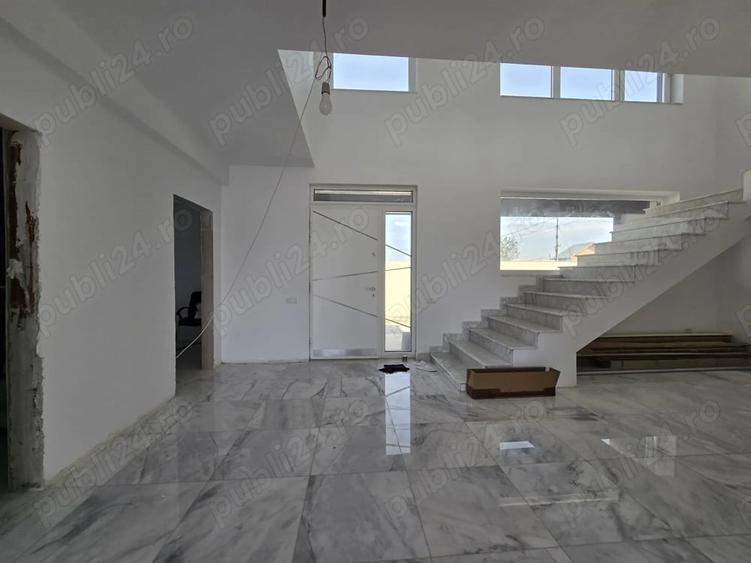 Casă cu 4 camere cu Teren 1050 Mp în Bălăceanca