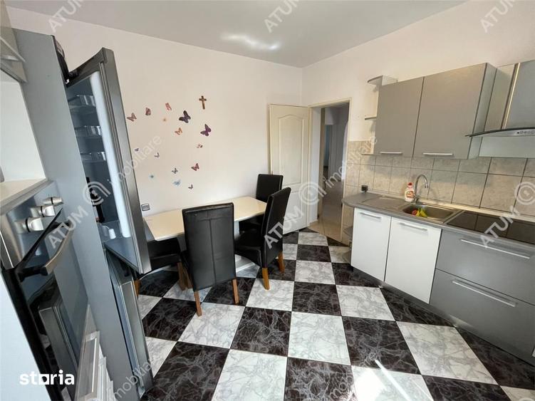 Apartament cu 3 camere decomandat, mobilat în Turnișor