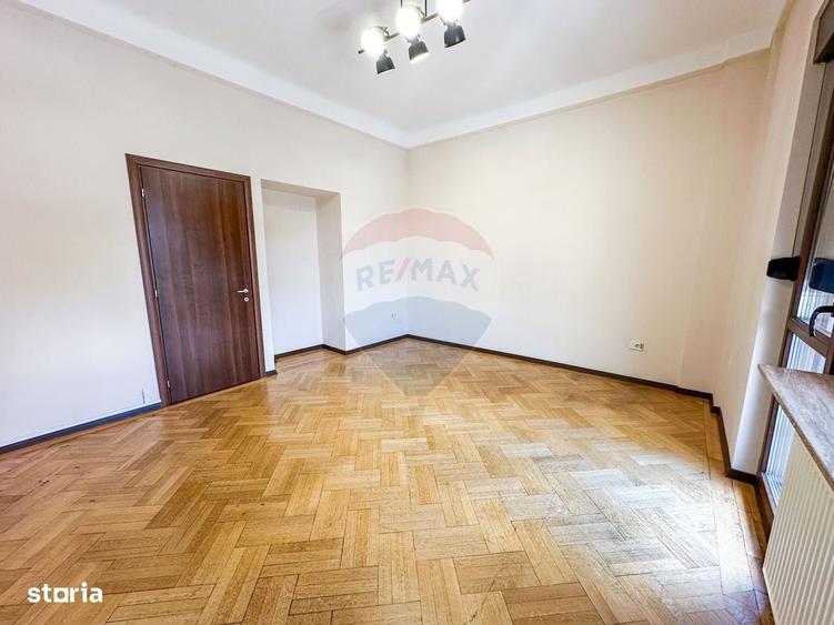 Spațiu comercial, de 253 mp, în Central