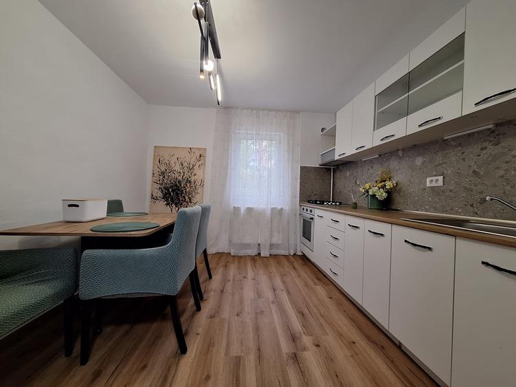 Apartament cu 2 camere semidecomandat, mobilat în Girocului