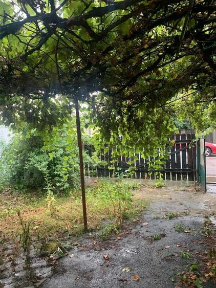Casă cu 6 camere cu Teren 400 Mp în Central
