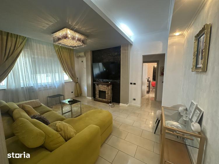 Apartament cu 3 camere semidecomandat în Eminescu