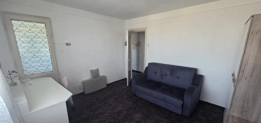 Apartament cu 2 camere decomandat în Hala Centrală