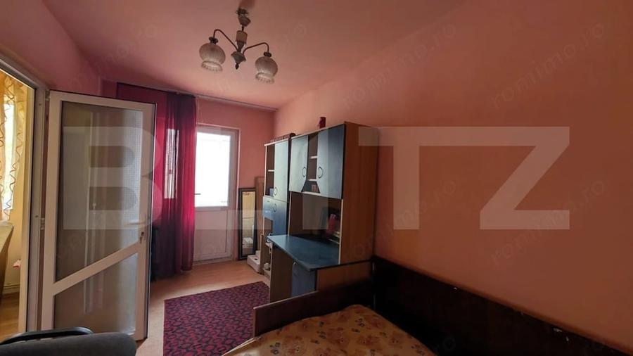 Apartament cu 2 camere semidecomandat în Micro 4