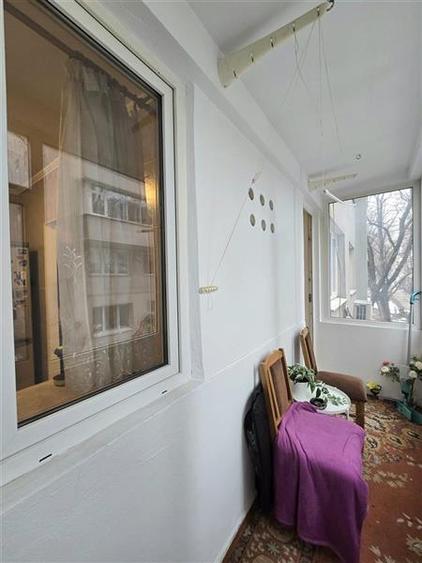 Apartament cu 2 camere semidecomandat, mobilat în 1 Mai