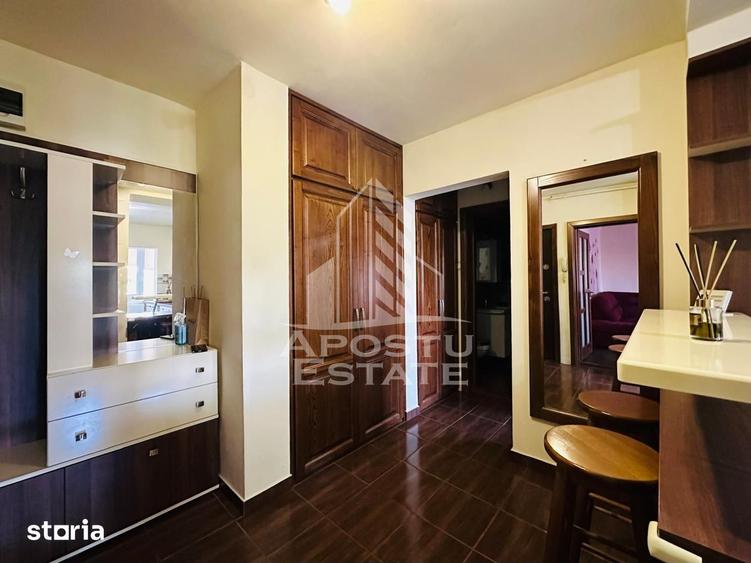 Apartament cu 2 camere, mobilat în Micălaca
