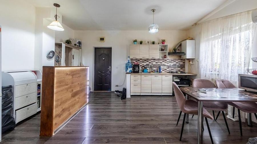 Apartament cu 3 camere în Berceni