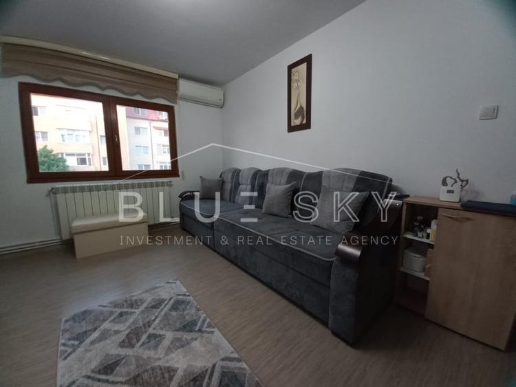 Apartament cu 3 camere semidecomandat, mobilat în Inel I