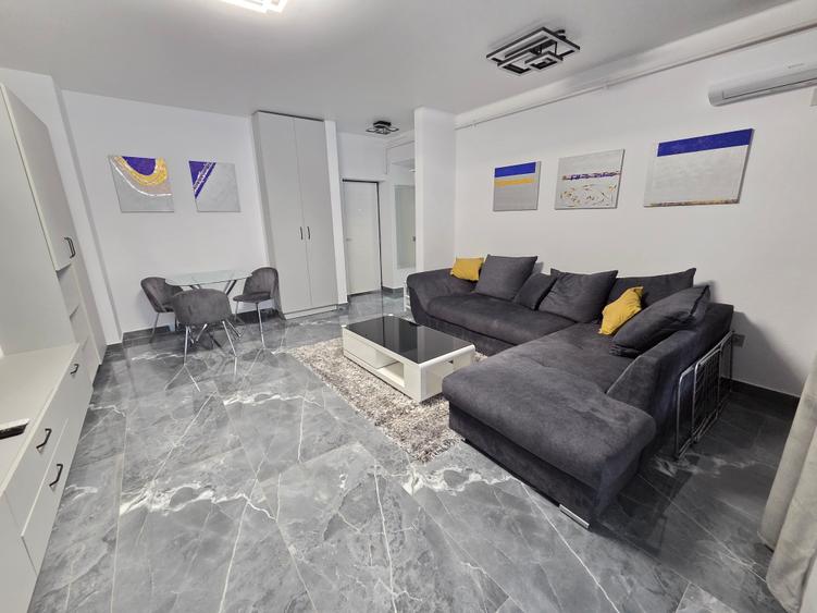 Apartament cu 2 camere semidecomandat în 13 Septembrie