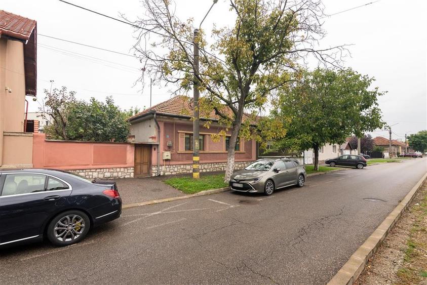 Casă individuală cu 3 camere cu Teren 503 Mp în Iosia
