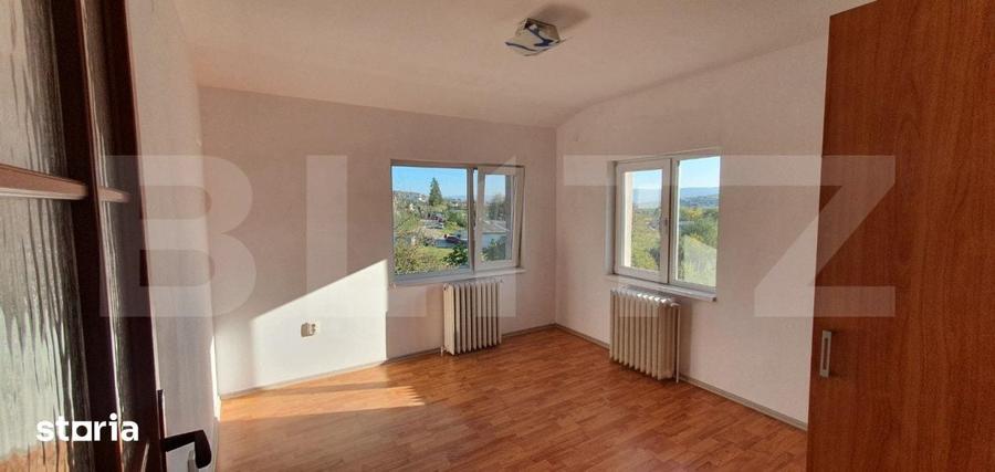 Casa 270 mp cu 3 intrari separate, Teren 500 mp, zona Oasului - 2