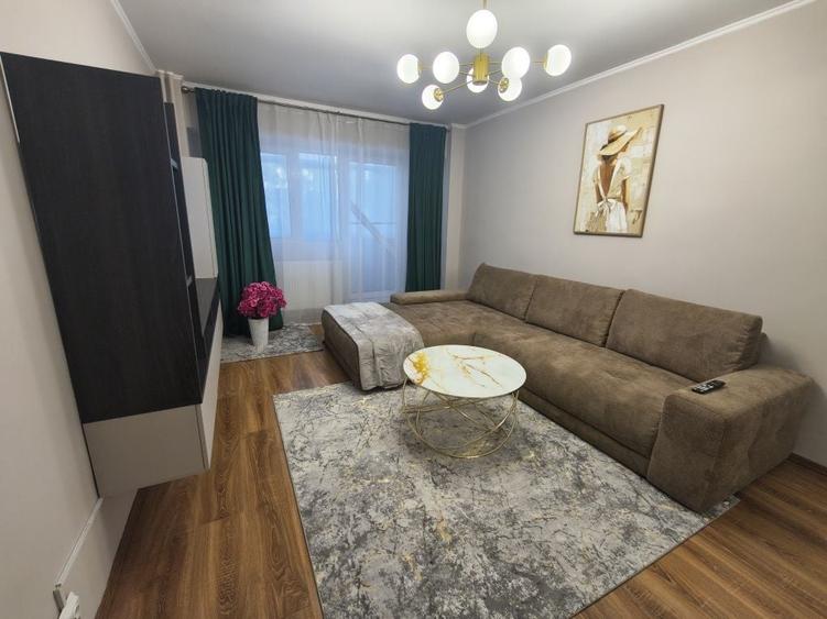 Apartament cu 2 camere decomandat în Calea București