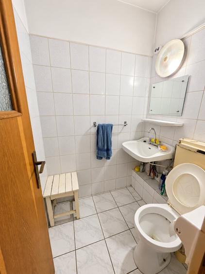 Apartament cu 3 camere decomandat în Vitan