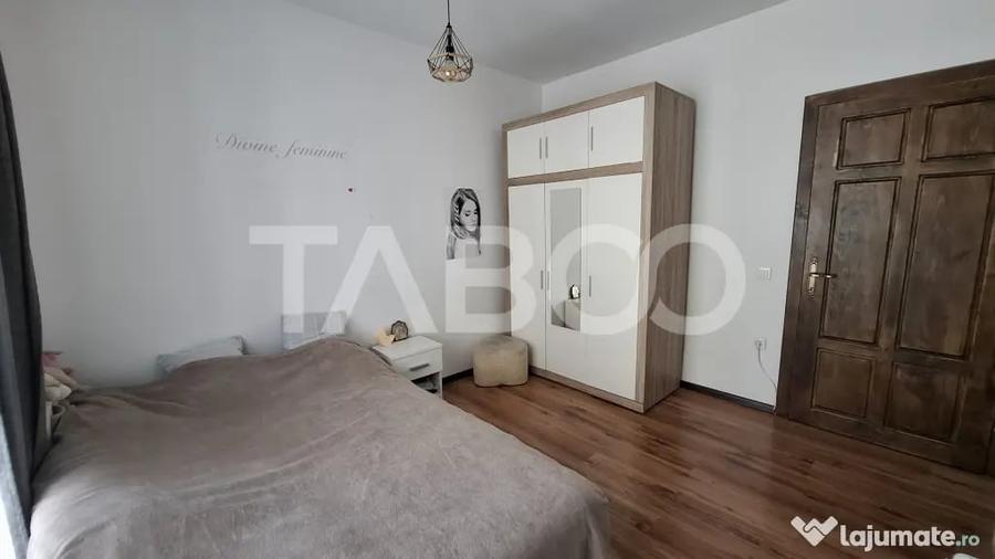 Apartament cu 3 camere decomandat în Turnișor