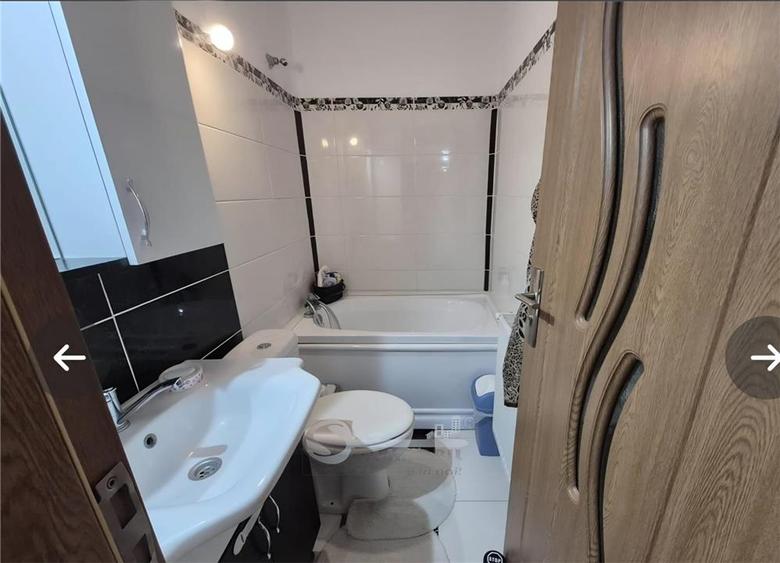 Apartament cu 3 camere decomandat în Alexandru cel Bun