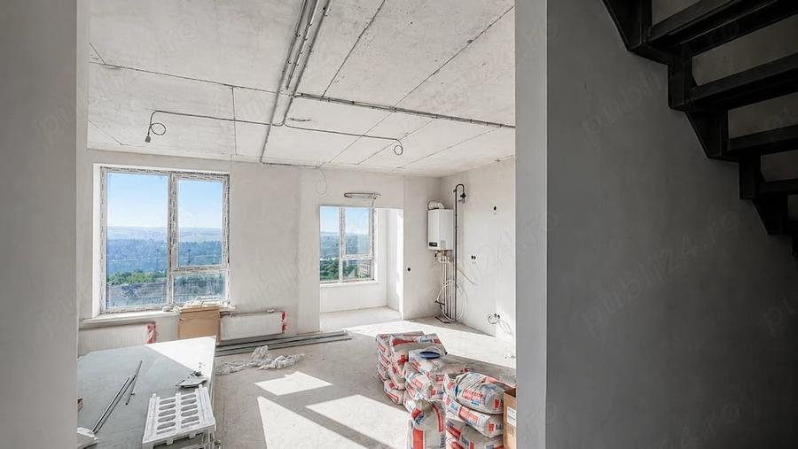 Apartament cu 4 camere decomandat în Central