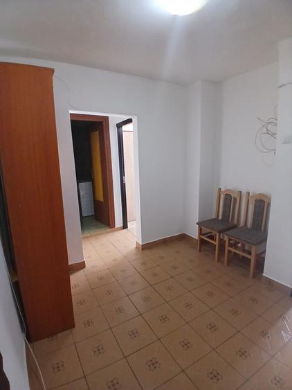 Apartament cu 2 camere decomandat, mobilat în Nord