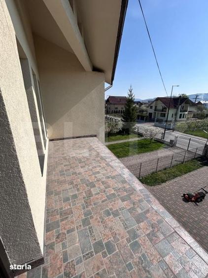 Casă cu 6 camere cu Teren 600 Mp în Central