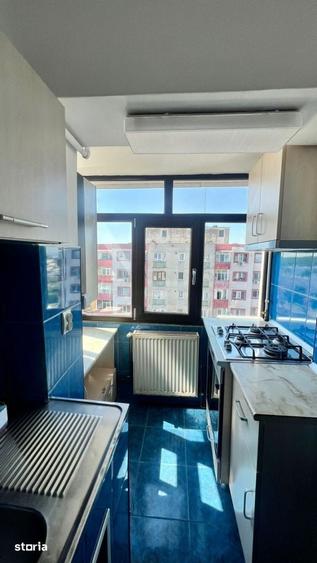 Apartament cu 3 camere decomandat în Găvana