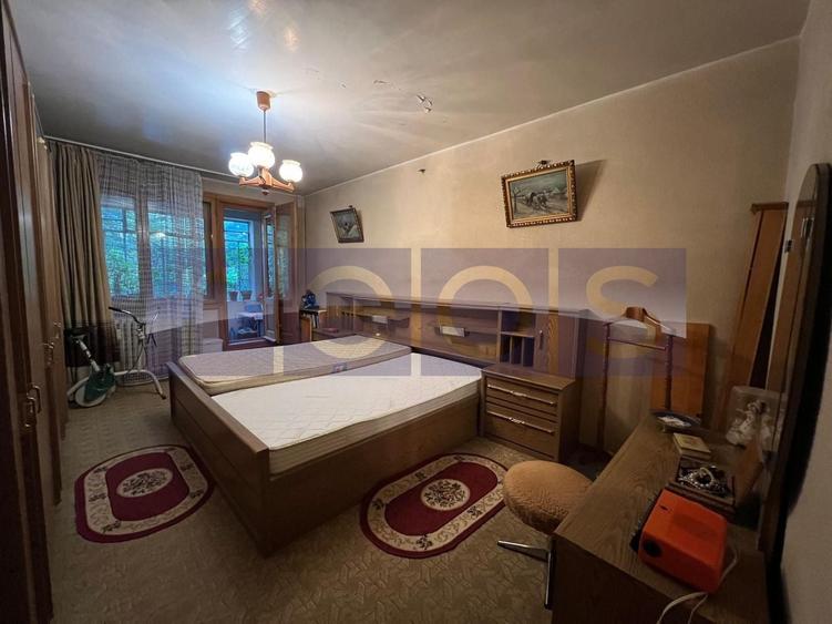 Apartament cu 3 camere decomandat în Tineretului