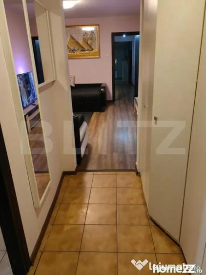 Apartament cu 3 camere semidecomandat în Central