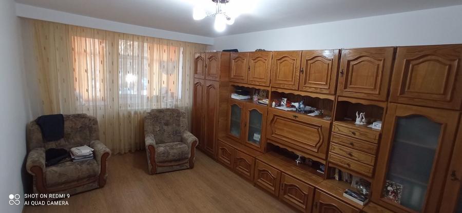 Apartament cu 2 camere decomandat în Negru Vodă