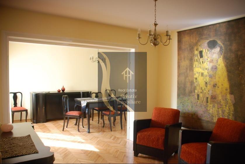 Apartament cu 3 camere semidecomandat în Dorobanți