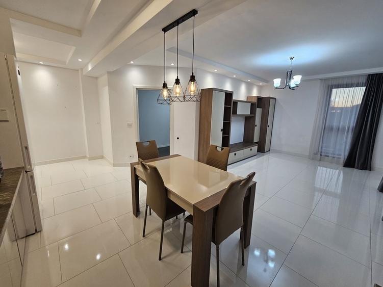 Apartament cu 3 camere în Central