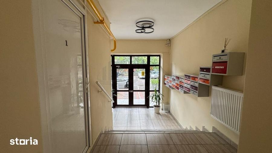 Apartament cu 3 camere în Nerva Traian