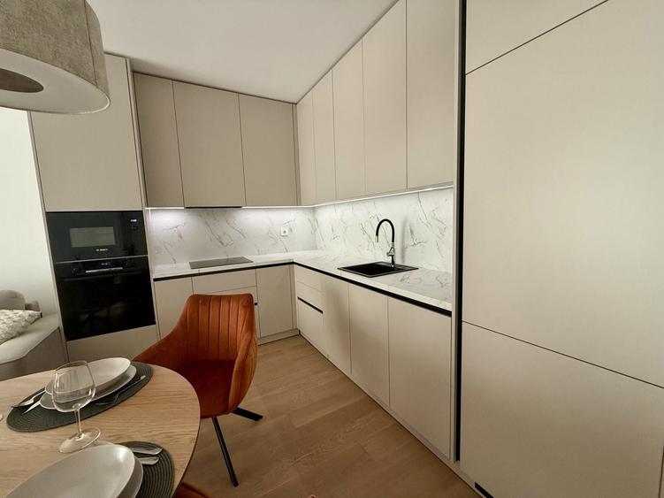 Apartament cu 2 camere decomandat, mobilat în Pipera