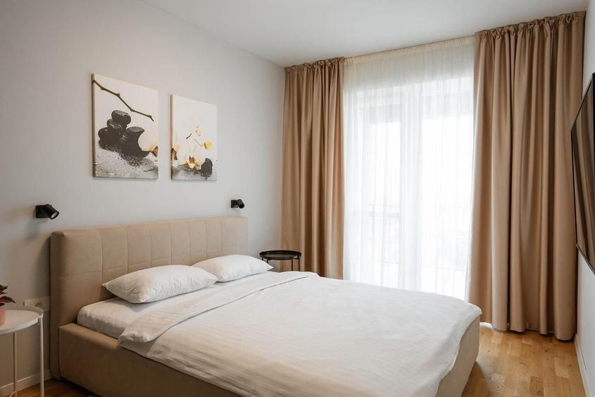 Apartament cu 2 camere decomandat în Exterior Vest