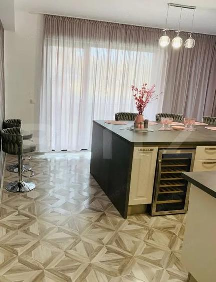 Apartament cu 3 camere decomandat în Livezeni
