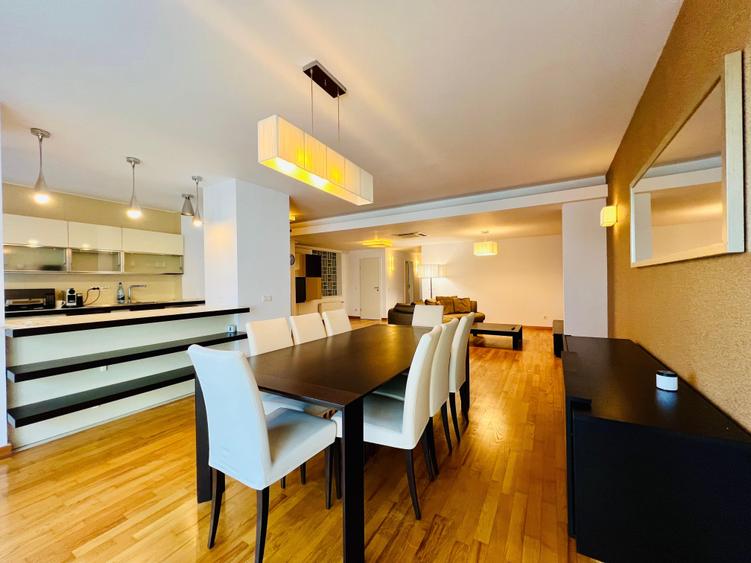 Apartament cu 3 camere semidecomandat, mobilat în P-ța Dorobanți