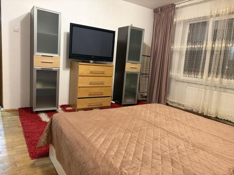 Garsonieră decomandată în Libertății