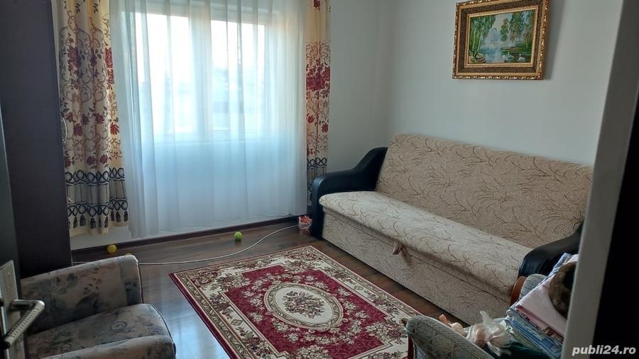 Apartament cu 4 camere decomandat în Nicorești