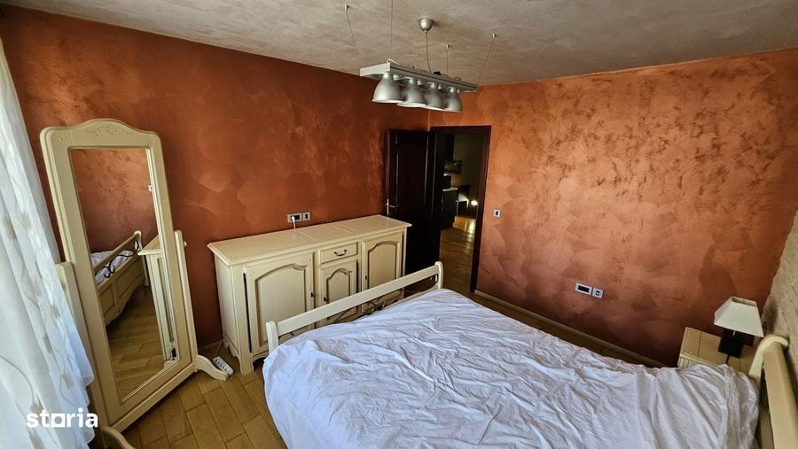 Apartament cu 3 camere decomandat în Rogerius