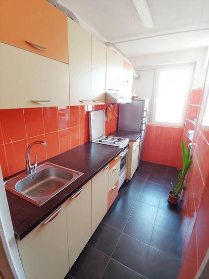 Apartament cu 2 camere semidecomandat în Rahova