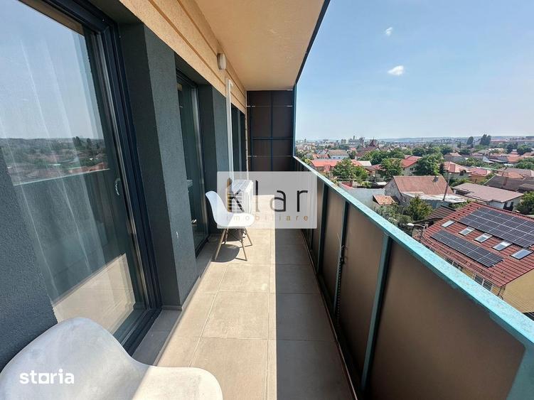 Apartament cu 3 camere semidecomandat, mobilat în Bulgaria