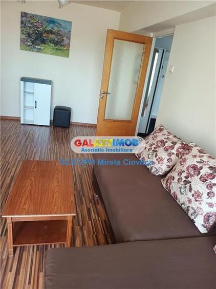 Apartament cu 2 camere semidecomandat, mobilat în 13 Septembrie