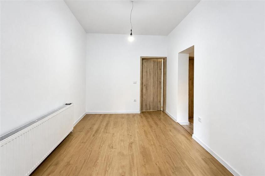 Apartament cu 3 camere decomandat în Terezian