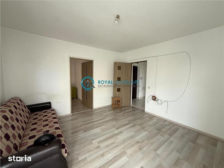 Apartament cu 2 camere semidecomandat în Republicii
