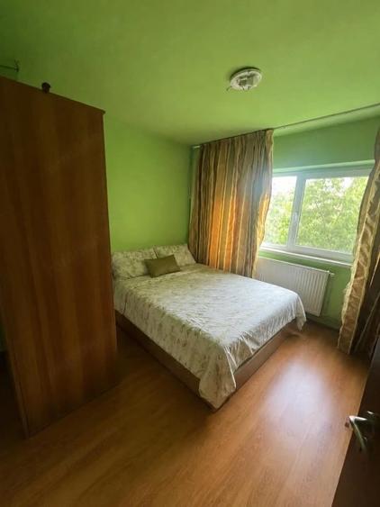 Apartament cu 2 camere decomandat în Craiovița Nouă