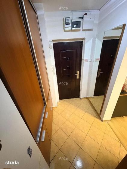 Apartament cu 2 camere, mobilat în Tei